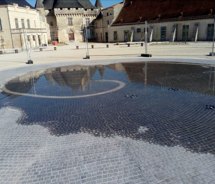 Aménagement de la place du château
Barbezieux Saint Hilaire (16)